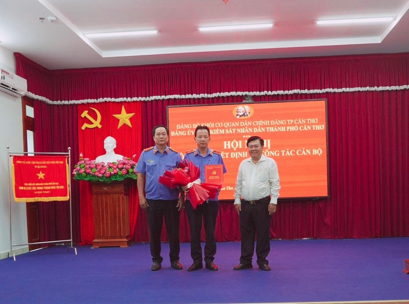 Đảng ủy Viện Kiểm sát nhân dân thành phố Cần Thơ tổ chức Hội nghị công bố Quyết định về công tác cán bộ